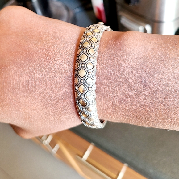 Effy Bangle - Picture 5 of 7